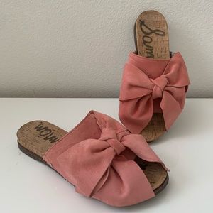 Sam Edelman Henna coral suede bow sandals size 8
